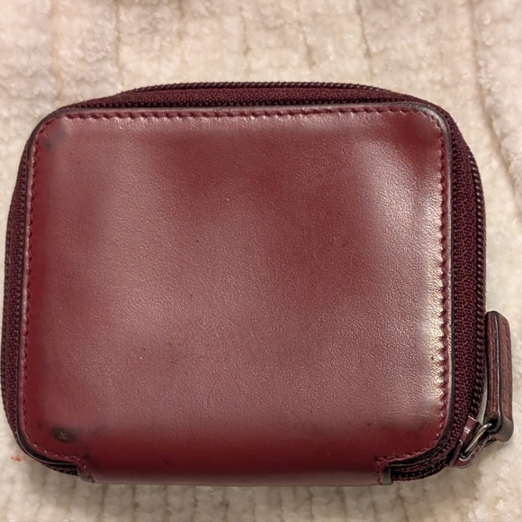 Gucci Vintage Burgundy Zip Around Leather Coin Pouch Good Condition. - Picture 2 of 11